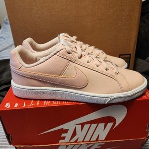 Nike court royal pink